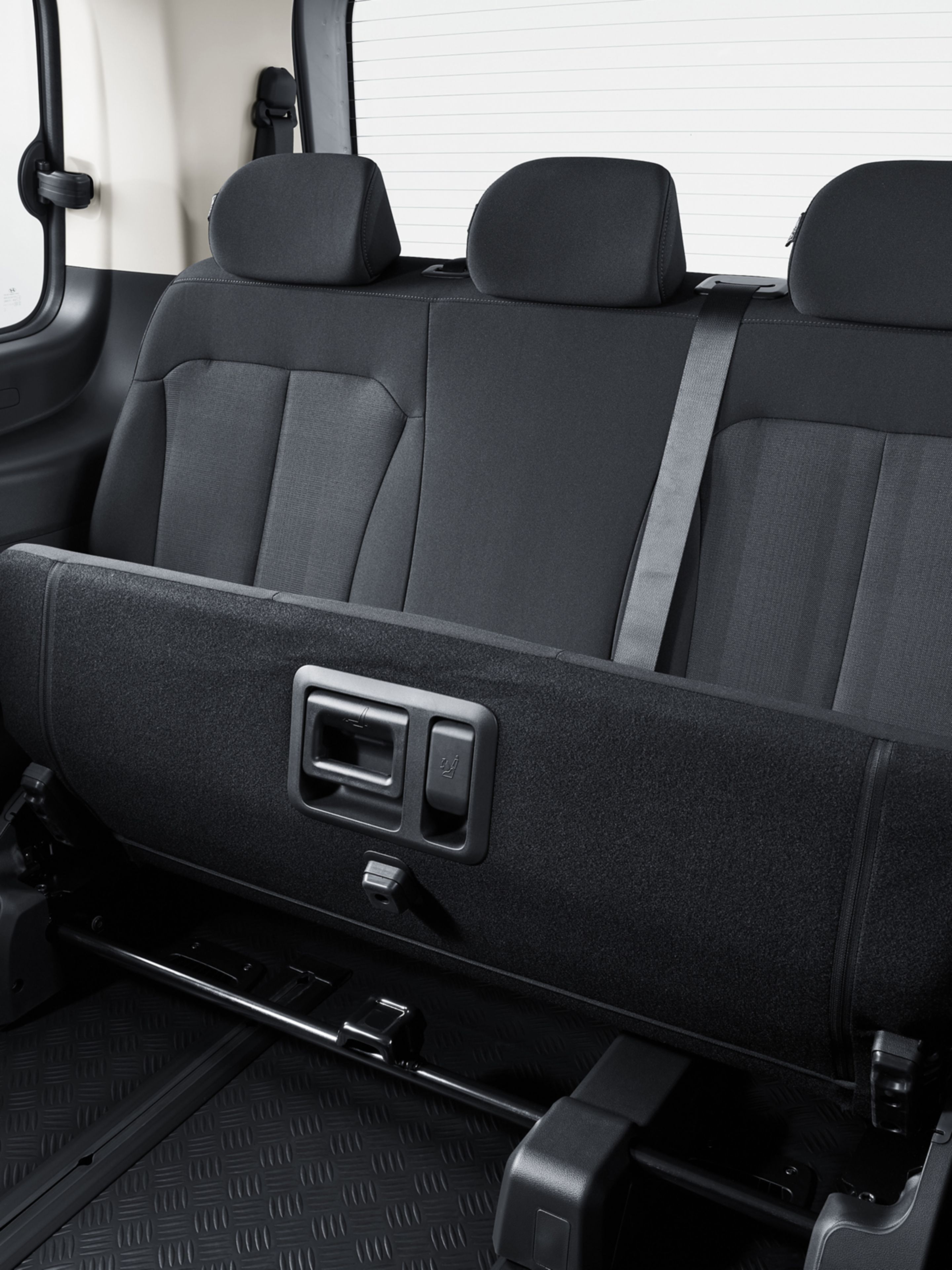 Hyundai STARIA Electric showcasing flexible seating configuration.